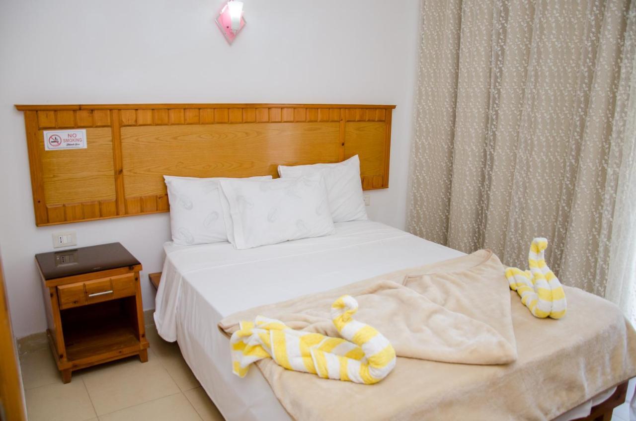 דהב New Yalla Hotel מראה חיצוני תמונה