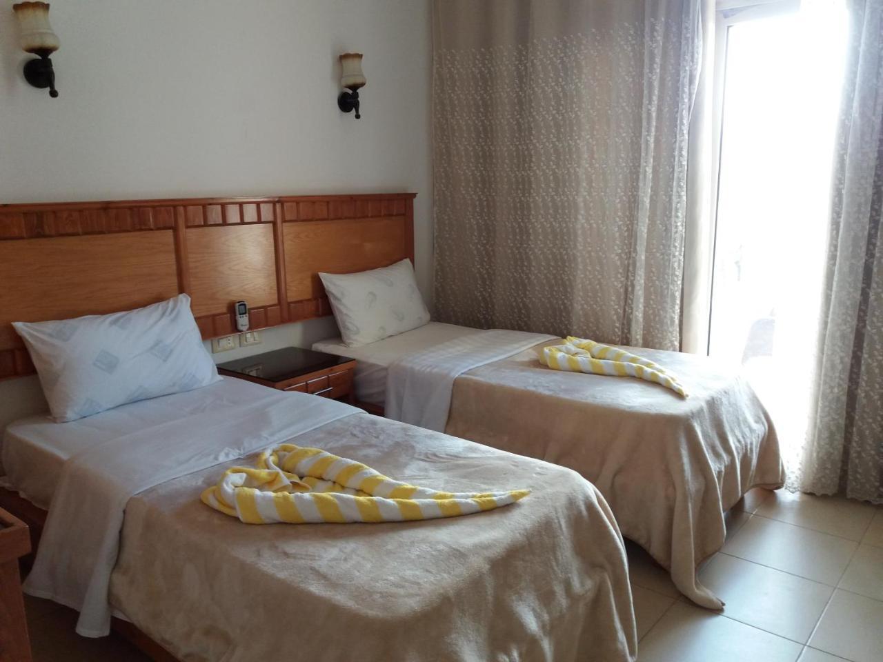 דהב New Yalla Hotel מראה חיצוני תמונה