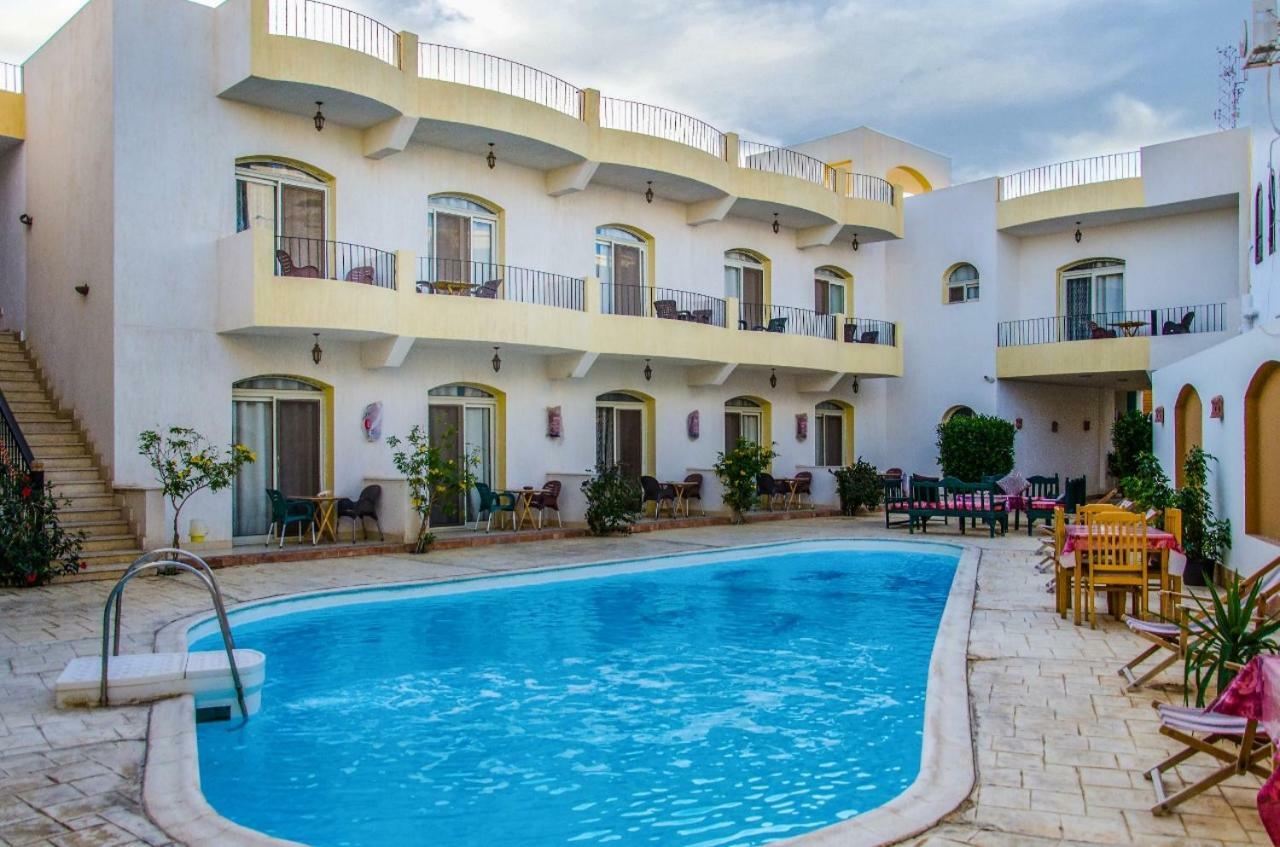דהב New Yalla Hotel מראה חיצוני תמונה